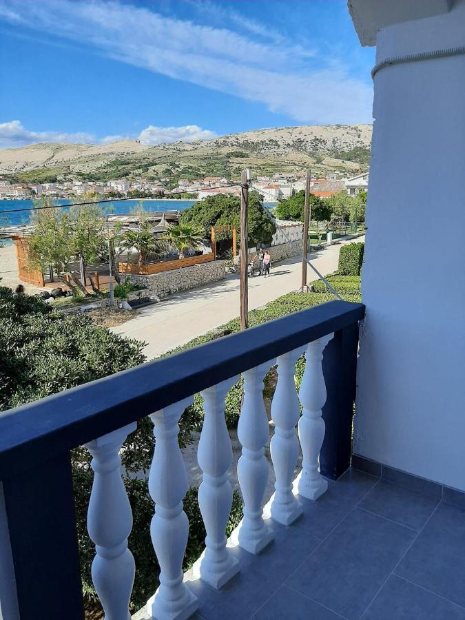 Rooms & Apartments Kaurloto Pag Town Luaran gambar